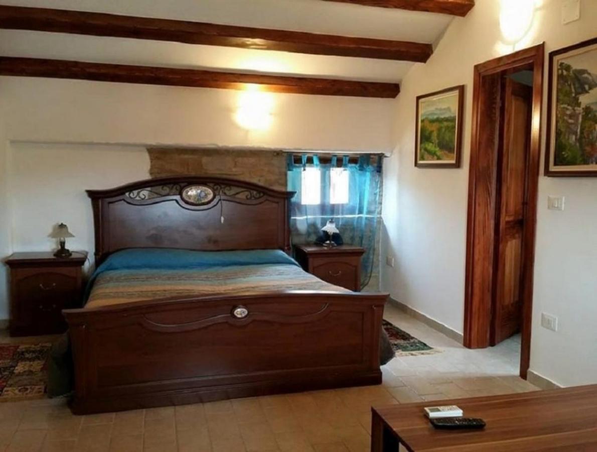 Al Merlo Olivo, Rural Istrian House Buje Bagian luar foto